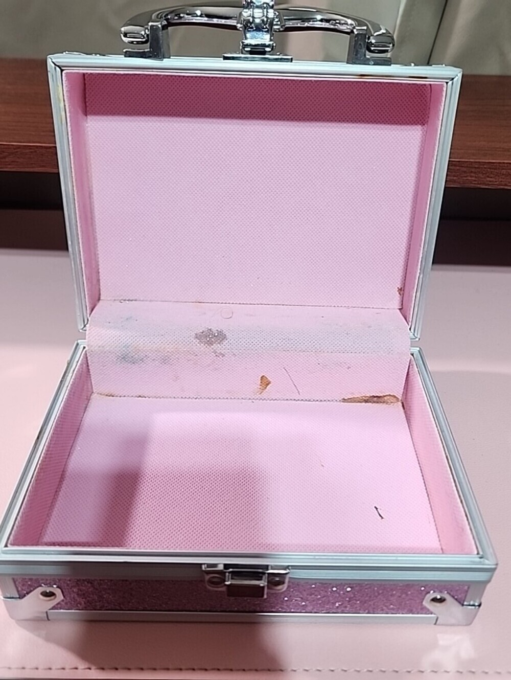Makeup Cosmectic Storage Case - Picture 5 of 5